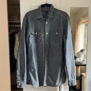 Gap Chambray Men’s shirt
